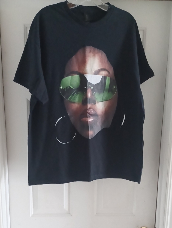 Gildan Other - Angie Stone Black Graphic Tee with Portrait and Green Sunglasses